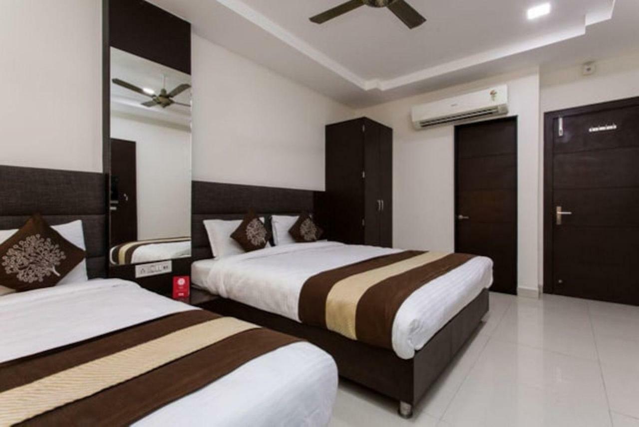 Hotel Maheshwari Avenue Ujjain Exterior photo